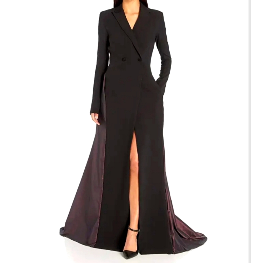 Making the cut winning look Sander and Sabato brown coat dress